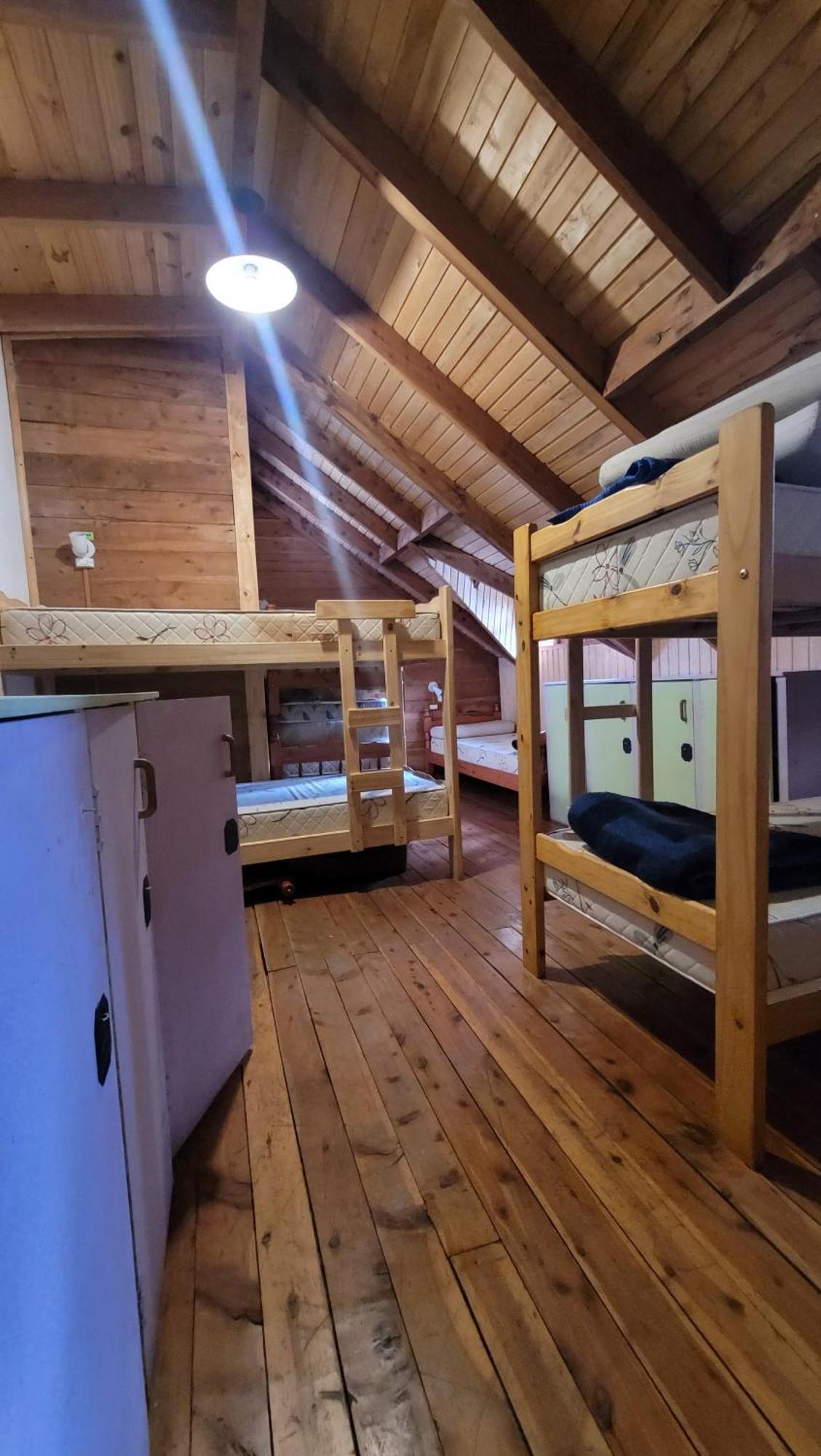 Hostel Meridiano 71 El Bolson Bagian luar foto